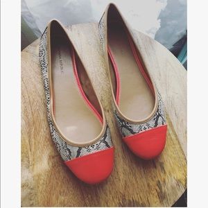 Banana Republic Snakeskin Flats Size 8